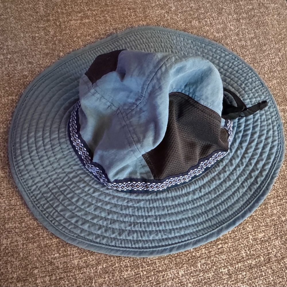 ☀️REI Hat☀️